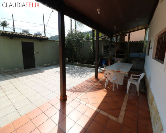 Imagem Casa com 4 Quartos à Venda, 392 m² em Canto Do Forte - Praia Grande Imagem Casa com 4 Quartos à Venda, 392 m² em Canto Do Forte - Praia Grande