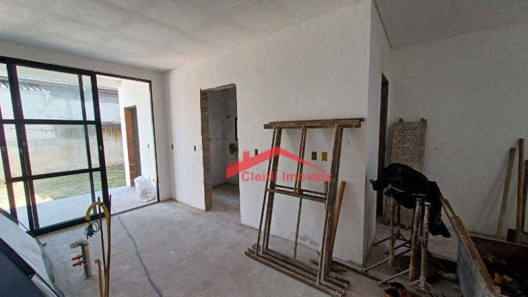Imagem Sobrado com 3 Quartos à Venda, 218 m² em Iririú - Joinville