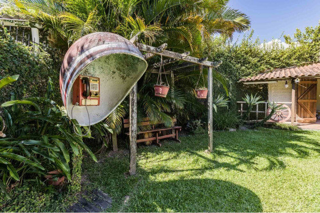 Imagem Casa com 3 Quartos à Venda, 235 m² em Guarujá - Porto Alegre Imagem Casa com 3 Quartos à Venda, 235 m² em Guarujá - Porto Alegre