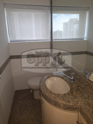 Imagem Cobertura com 3 Quartos à Venda,  em Moema - São Paulo