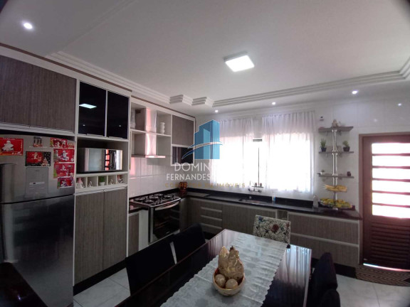 Imagem Casa com 3 Quartos à Venda, 190 m² em Vila Carmosina - São Paulo Imagem Casa com 3 Quartos à Venda, 190 m² em Vila Carmosina - São Paulo