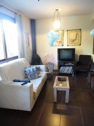 Imagem Casa com 3 Quartos à Venda, 220 m² em Santo Antônio - Porto Alegre