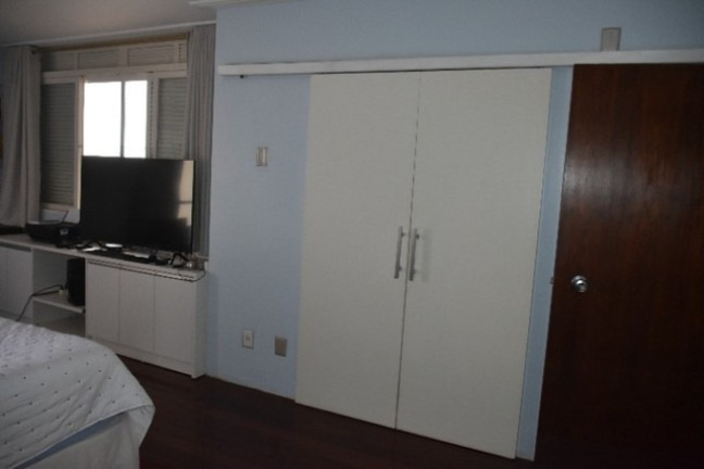 Imagem Imóvel com 7 Quartos à Venda, 457 m² em Asa Sul - Brasília Imagem Imóvel com 7 Quartos à Venda, 457 m² em Asa Sul - Brasília