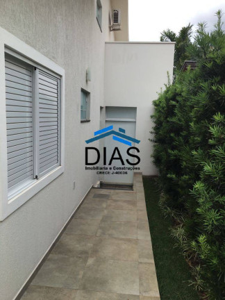 Imagem Casa com 3 Quartos à Venda, 256 m² em Centro - Araraquara Imagem Casa com 3 Quartos à Venda, 256 m² em Centro - Araraquara