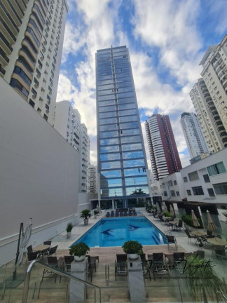 Apartamento com 5 Quartos para Temporada, 218 m² em Centro - Balneário Camboriú