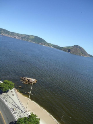 Imagem Cobertura com 4 Quartos para Alugar, 250 m² em Ingá - Niterói