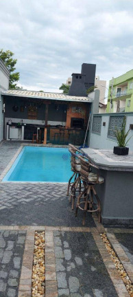 Imagem Casa com 4 Quartos à Venda, 200 m² em Armação - Penha