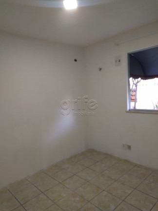 Imagem Apartamento com 2 Quartos à Venda,  em Itaperi - Fortaleza