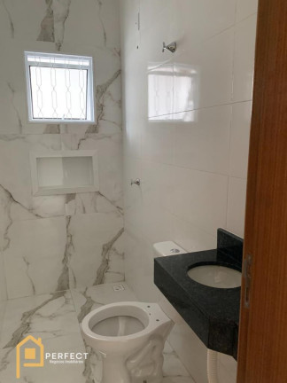 Imagem Casa com 2 Quartos à Venda, 65 m² em Residencial Estoril - Taubaté