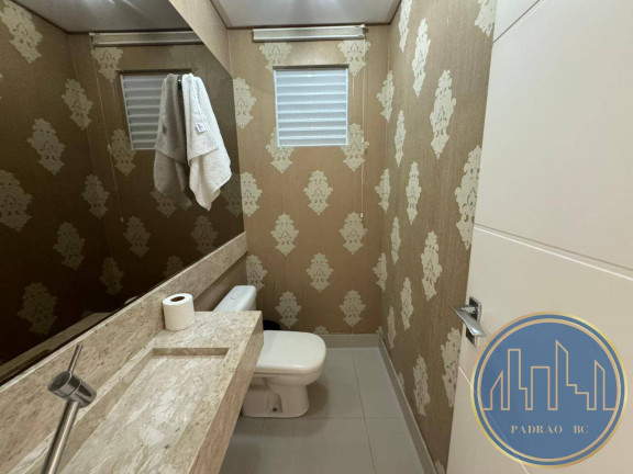 Imagem Apartamento com 3 Quartos à Venda, 129 m² em Centro - Balneário Camboriú Imagem Apartamento com 3 Quartos à Venda, 129 m² em Centro - Balneário Camboriú
