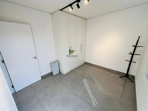 Imagem Casa de Condomínio com 3 Quartos à Venda, 210 m²