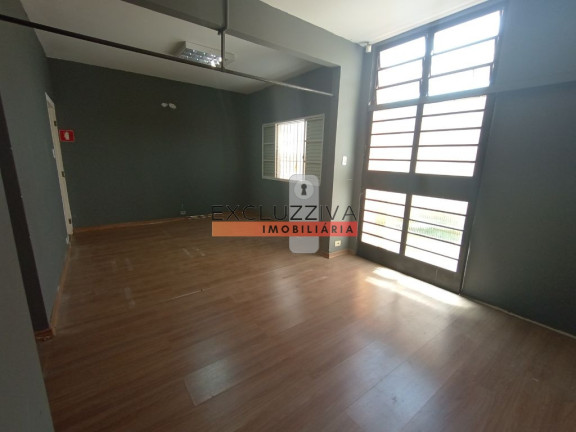 Imagem Casa com 3 Quartos à Venda, 350 m² em Loteamento Chácaras Pastorelli - Taubaté