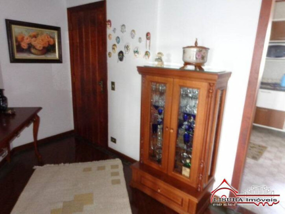 Imagem Apartamento com 4 Quartos à Venda, 226 m² em Campos Do Jordão Imagem Apartamento com 4 Quartos à Venda, 226 m² em Campos Do Jordão