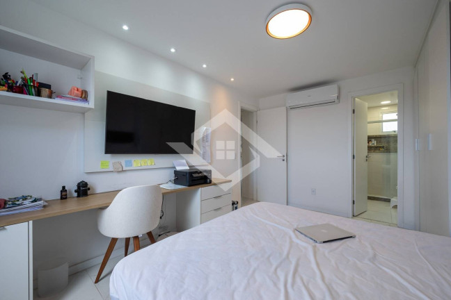 Imagem Casa com 4 Quartos à Venda, 214 m² em Vargem Pequena - Rio De Janeiro