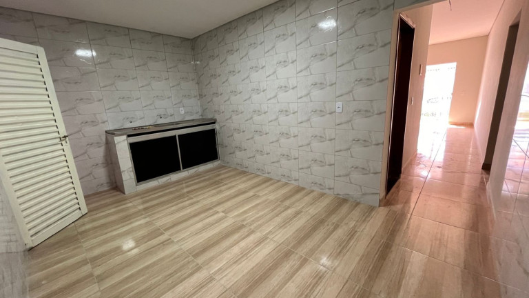 Imagem Casa com 3 Quartos à Venda, 140 m² em Recanto Das Emas - Brasília Imagem Casa com 3 Quartos à Venda, 140 m² em Recanto Das Emas - Brasília