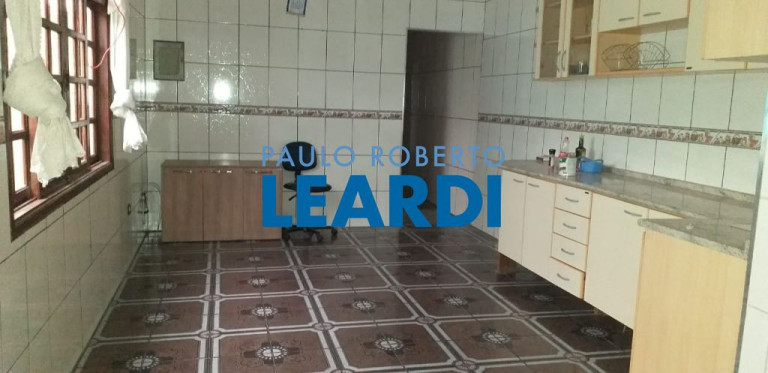 Sobrado com 7 Quartos à Venda, 258 m² em Vila São Pedro - Santo André