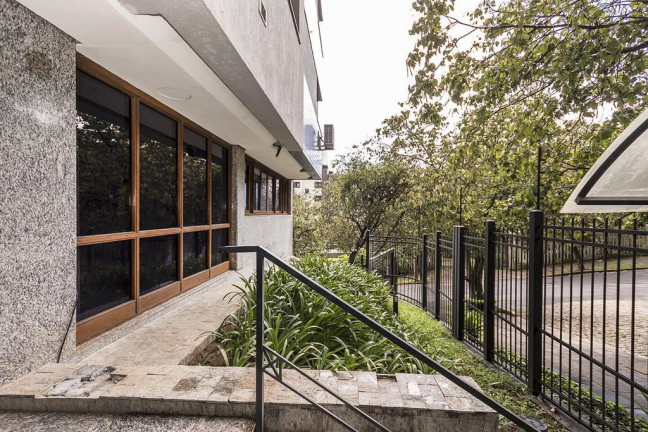 Imagem Apartamento com 3 Quartos à Venda, 107 m² em Menino Deus - Porto Alegre