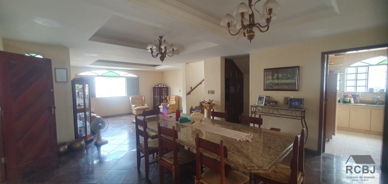 Imagem Sobrado com 6 Quartos à Venda,  em Centro - Esmeraldas