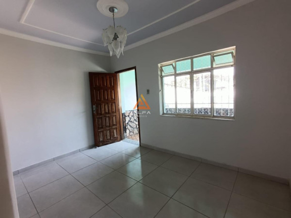 Imagem Casa com 3 Quartos para Alugar,  em Caminho Novo - Barbacena