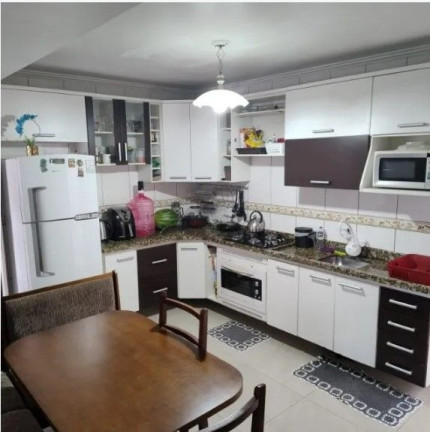 Imagem Casa com 3 Quartos à Venda, 123 m² em Capão Raso - Curitiba