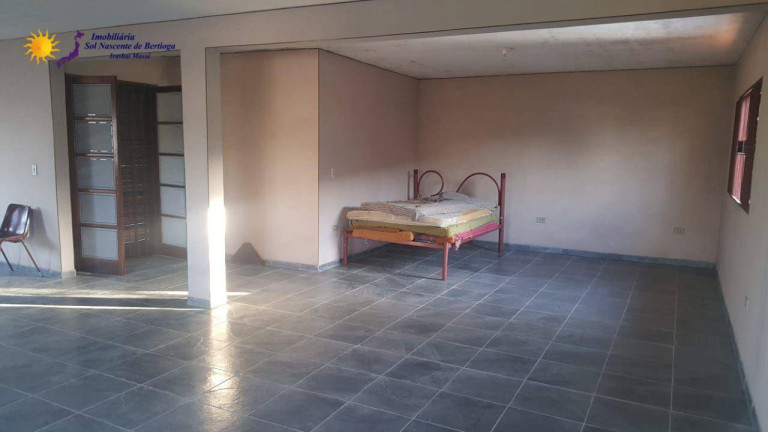 Imagem Casa com 4 Quartos à Venda, 328 m² em Vista Linda - Bertioga