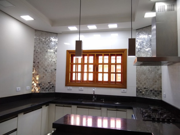Imagem Casa com 5 Quartos à Venda, 200 m² em Nova Jacarezinho - Jacarezinho