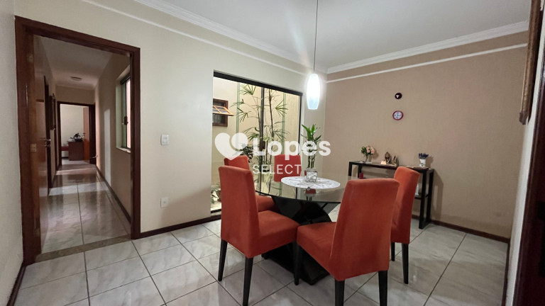 Imagem Casa com 3 Quartos à Venda, 190 m² em Santo Antônio - Louveira