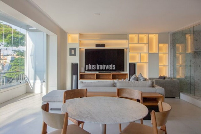 Imagem Casa com 3 Quartos à Venda, 432 m² em Cidade Jardim - São Paulo Imagem Casa com 3 Quartos à Venda, 432 m² em Cidade Jardim - São Paulo