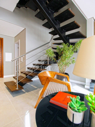 Imagem Casa com 3 Quartos à Venda,  em Jardim Itu - Porto Alegre