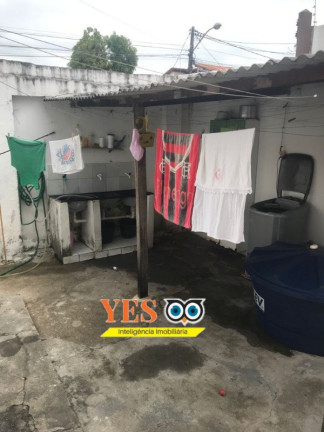 Imagem Casa com 3 Quartos à Venda, 300 m² em Centro - Feira De Santana Imagem Casa com 3 Quartos à Venda, 300 m² em Centro - Feira De Santana