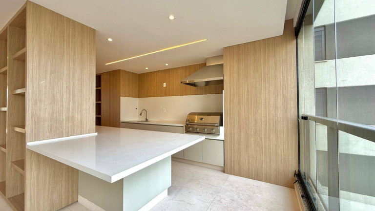 Imagem Apartamento com 3 Quartos à Venda, 281 m² em São Paulo