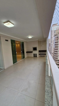 Imagem Apartamento com 4 Quartos à Venda, 175 m² em Meia Praia - Itapema