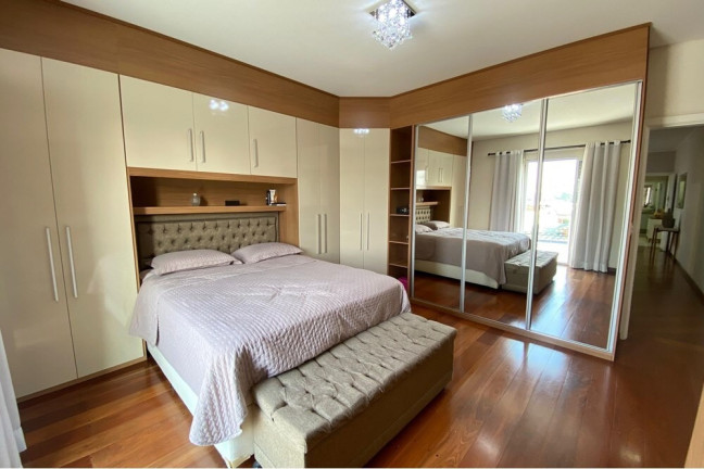 Imagem Casa com 3 Quartos à Venda, 220 m² em Vila Bertioga - São Paulo Imagem Casa com 3 Quartos à Venda, 220 m² em Vila Bertioga - São Paulo