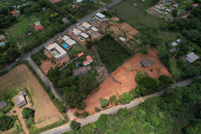 Terreno à Venda, 1 m² em Pedras - Itatiaiuçu