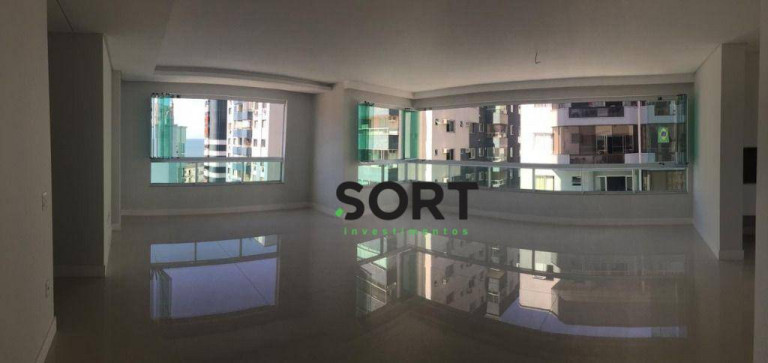 Imagem Apartamento com 3 Quartos à Venda, 145 m² em Centro - Balneário Camboriú