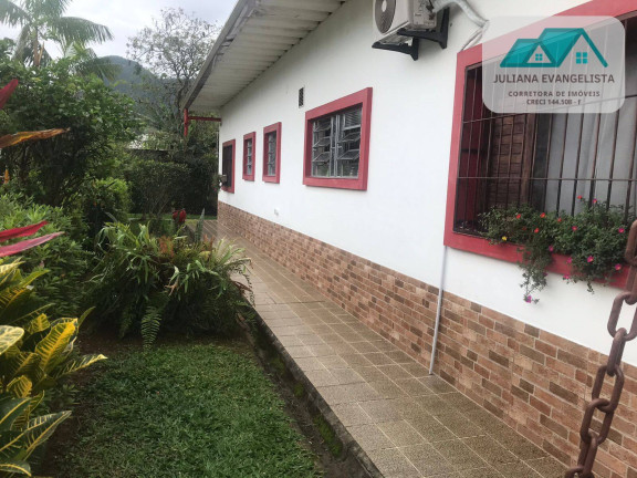 Casa com 6 Quartos à Venda, 720 m² em Martim De Sá - Caraguatatuba
