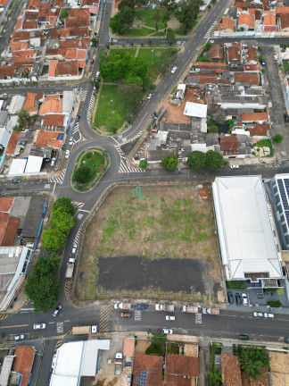 Terreno à Venda, 2.985 m² em Estação - Franca