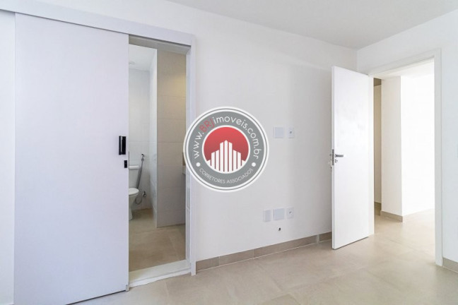 Imagem Apartamento com 4 Quartos à Venda, 155 m² em Lagoa - Rio De Janeiro Imagem Apartamento com 4 Quartos à Venda, 155 m² em Lagoa - Rio De Janeiro