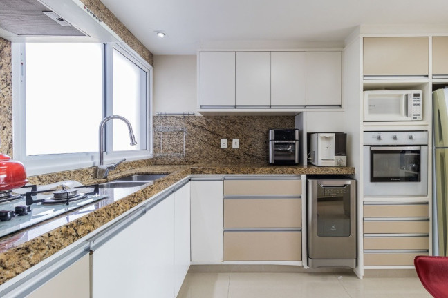 Imagem Apartamento com 3 Quartos à Venda, 125 m² em Jardim Europa - Porto Alegre Imagem Apartamento com 3 Quartos à Venda, 125 m² em Jardim Europa - Porto Alegre