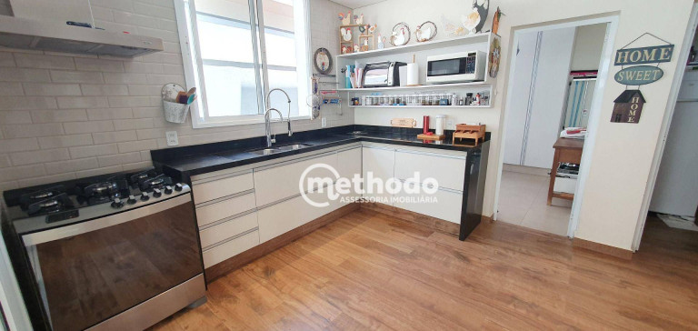 Imagem Casa com 3 Quartos à Venda, 341 m² em Swiss Park - Campinas Imagem Casa com 3 Quartos à Venda, 341 m² em Swiss Park - Campinas