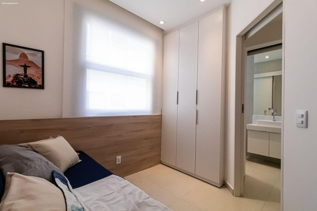 Imagem Apartamento com 2 Quartos à Venda, 68 m² em Copacabana - Rio De Janeiro
