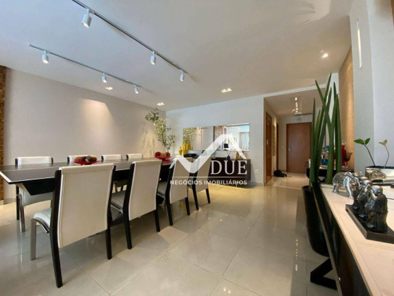 Imagem Apartamento com 3 Quartos à Venda, 227 m² em Embaré - Santos