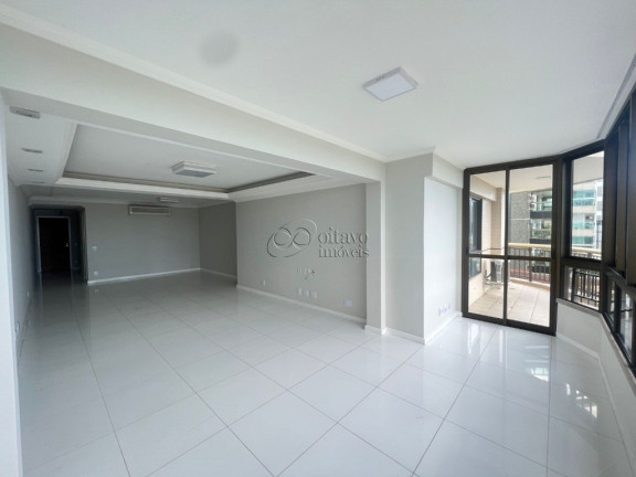 Apartamento com 3 Quartos à Venda, 170 m² em Cavaleiros - Macaé