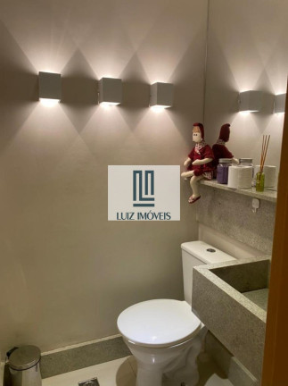 Imagem Imóvel com 3 Quartos à Venda, 140 m² em Centro - Três Rios Imagem Imóvel com 3 Quartos à Venda, 140 m² em Centro - Três Rios