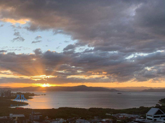 Imagem Apartamento com 1 Quarto à Venda, 56 m² em Itacorubi - Florianópolis