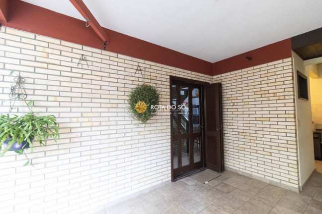 Imagem Sobrado com 3 Quartos à Venda, 79 m² em Bombas - Bombinhas