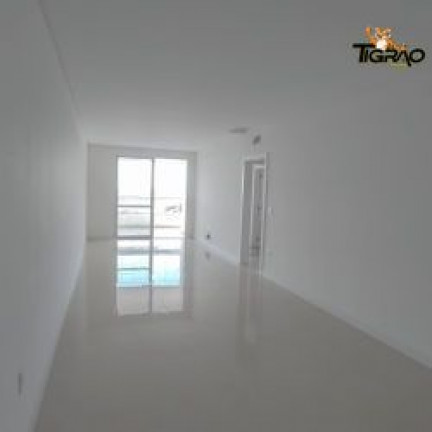 Imagem Apartamento com 3 Quartos à Venda, 118 m² em Praia De Armação Do Itapocorói - Penha Imagem Apartamento com 3 Quartos à Venda, 118 m² em Praia De Armação Do Itapocorói - Penha