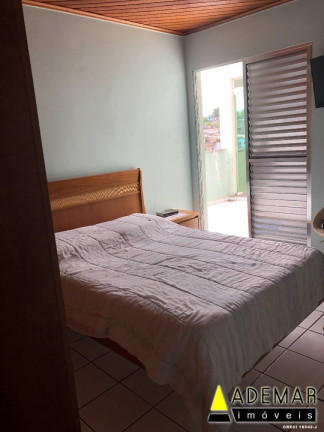 Imagem Casa com 2 Quartos à Venda, 195 m² em Casa Grande - Diadema