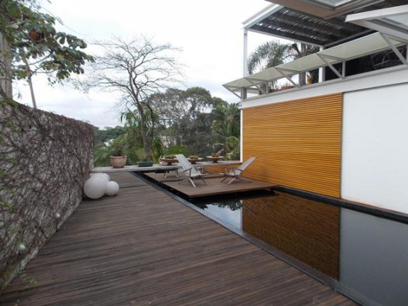 Imagem Casa com 3 Quartos à Venda, 750 m² em Chácara Flora - São Paulo