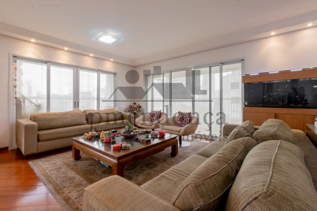 Imagem Apartamento com 4 Quartos à Venda, 250 m² em Higienópolis - São Paulo Imagem Apartamento com 4 Quartos à Venda, 250 m² em Higienópolis - São Paulo